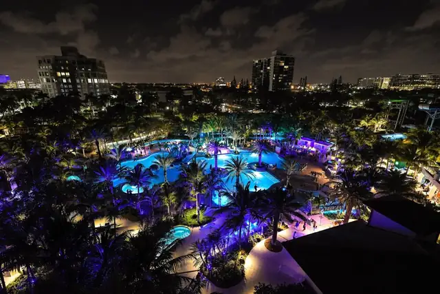 JW Marriott Turnberry en Miami, jardines y terrenos del resort