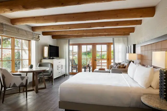 JW Marriott Camelback Inn en Scottsdale, habitación con una cama grande