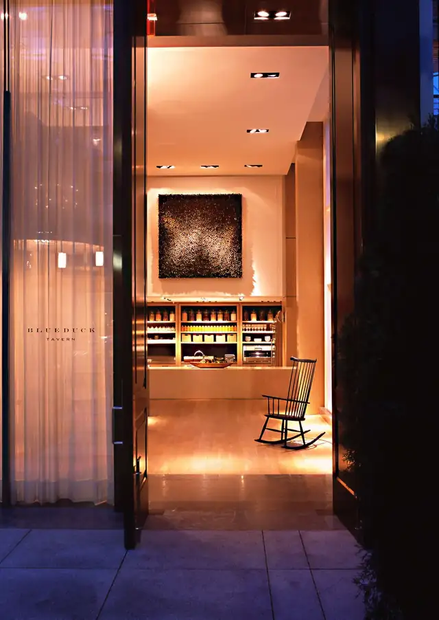 Park Hyatt Washington en Washington DC, entrada de un restaurante de interior moderno