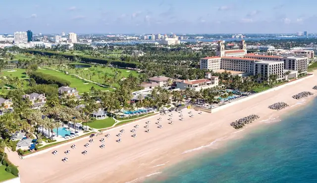 The Breakers en Palm Beach, resort frente al mar con campo de golf